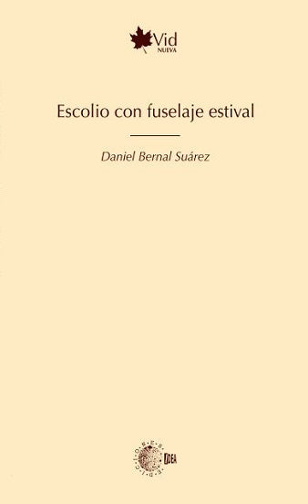 Escolio con fuselaje estival